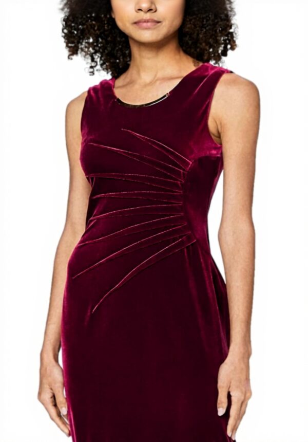 Robe cocktail velours Gina Bacconi femme design asymétrique