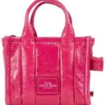 Marc Jacobs sac cabas cuir froissé magenta femme-0