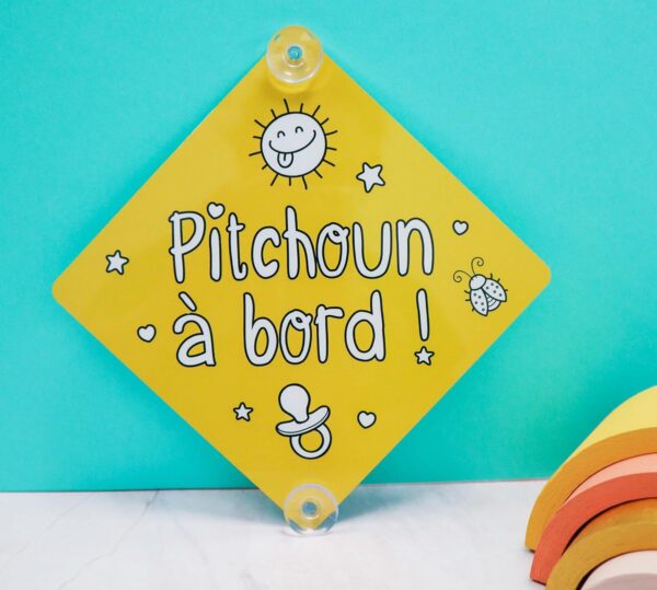 Plaque bébé à bord personnalisée pitchoun minots sud France-1
