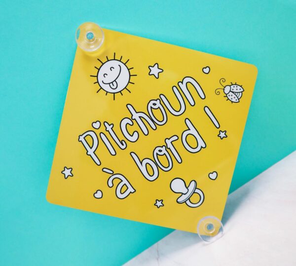 Plaque bébé à bord personnalisée pitchoun minots sud France-2